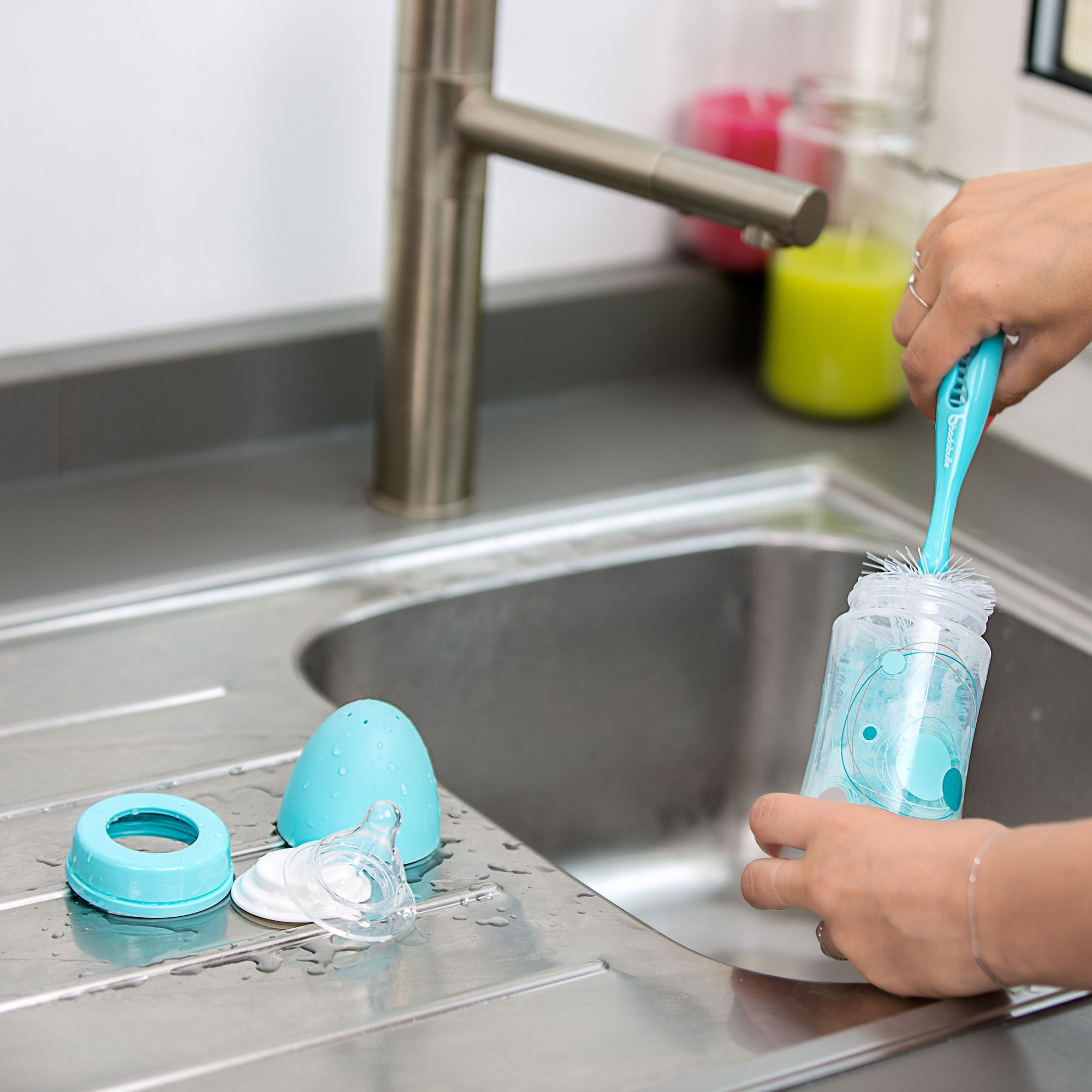 ,Baby Bottle Dummy Teat Cleaning Sterilising Bristle Brushes 2 in1 Brush UK SELL