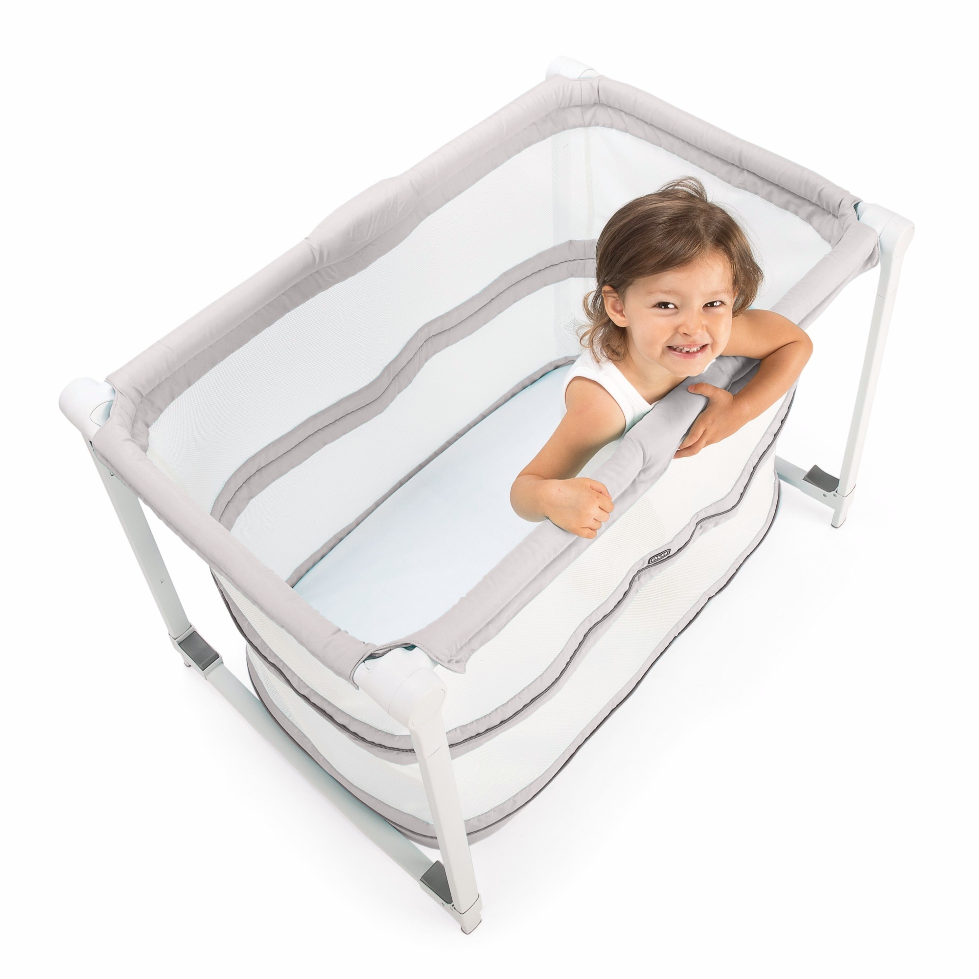 travel cot with zip opening